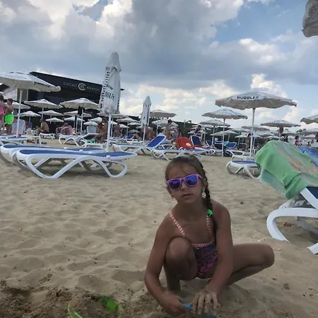 Elit 2 * Σάνι Μπιτς